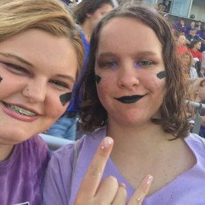 Meet your Posher, Jade